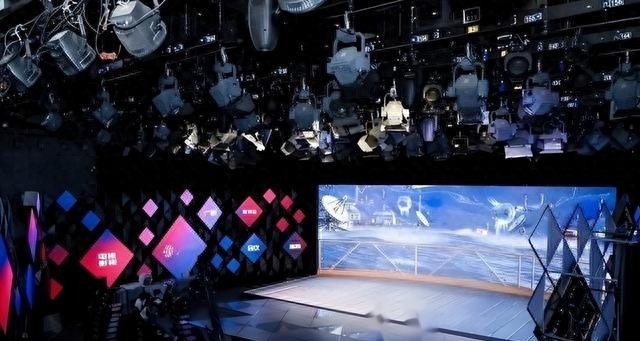 b站禁止未成年人直播怎么办_中央网信办通报直播圈整顿_团播软色情直播违规处理