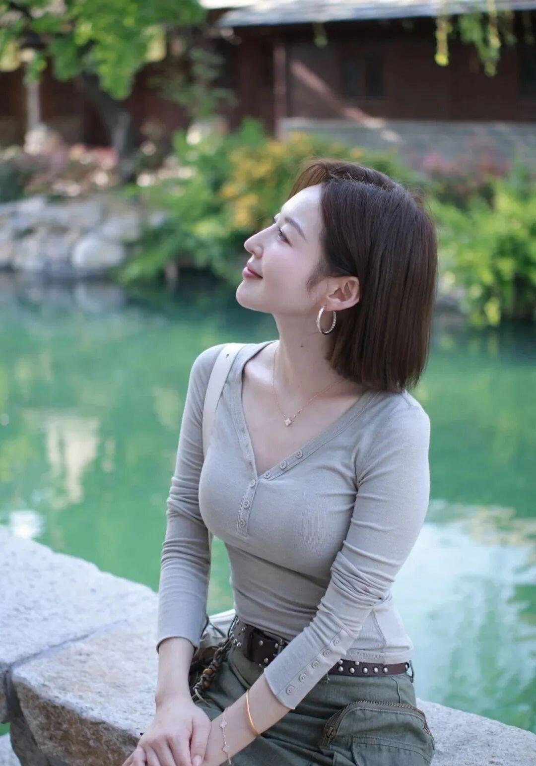 100种姿势摆拍双人_新手拍照技巧_户外拍照姿势