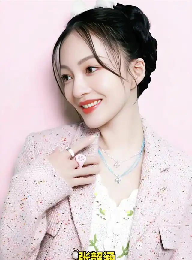 张姓女星独特气质_张姓女星如何找到自己的定位_娱乐圈张姓女明星
