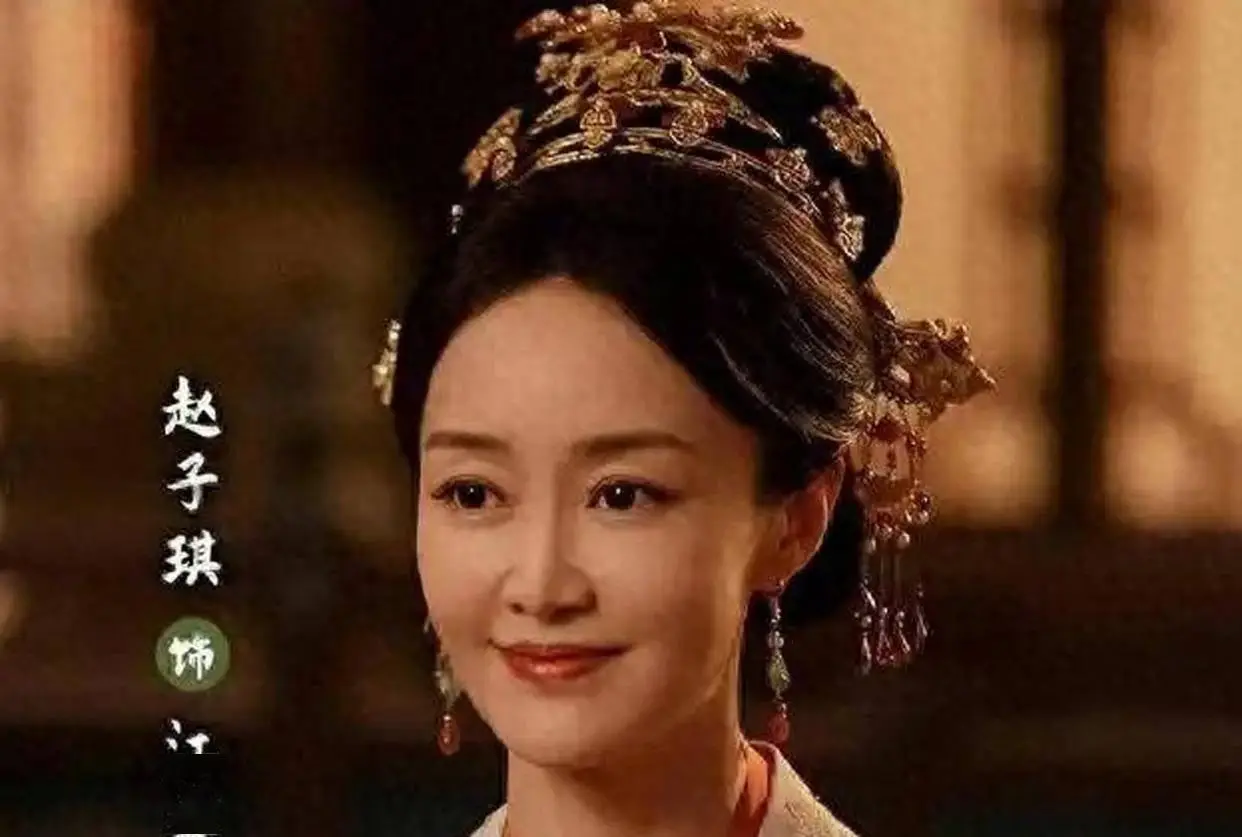 娱乐圈炒作明星靠炒作翻红_明星靠资本出名_原来黑料比较多可以当明星吗,