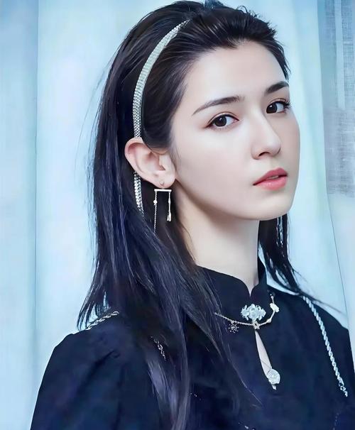 新疆4位90后女明星：有人靠异域脸惊艳，有人演普通人认不出