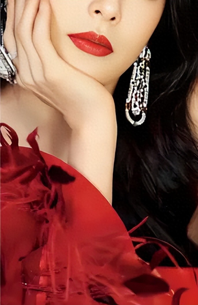 娱乐圈八卦_娱乐圈没人敢动的女星_霸气女星近况